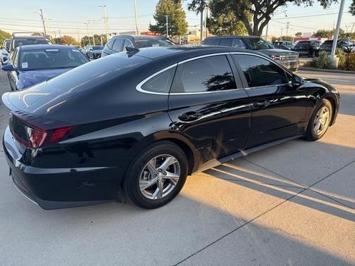 2023 Hyundai SONATA SE
