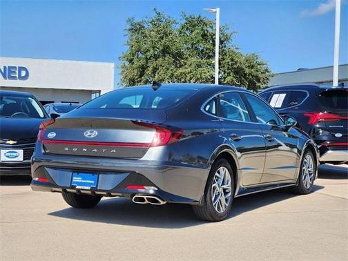 2022 Hyundai SONATA SEL