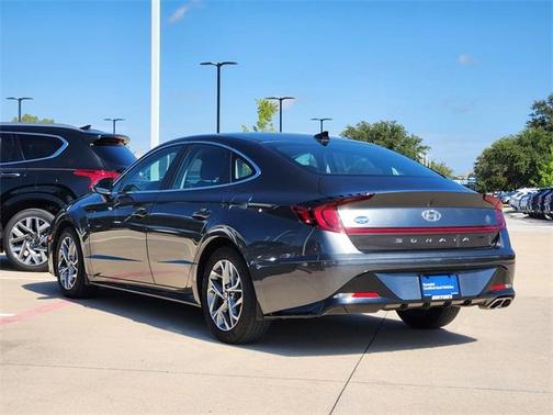 2022 Hyundai SONATA SEL