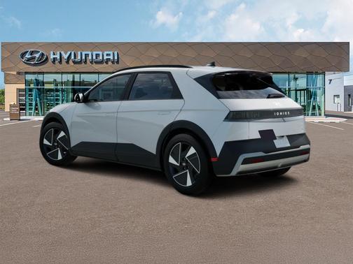 2025 Hyundai IONIQ 5 SEL