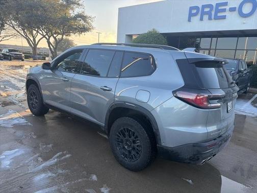2024 GMC Acadia AT4