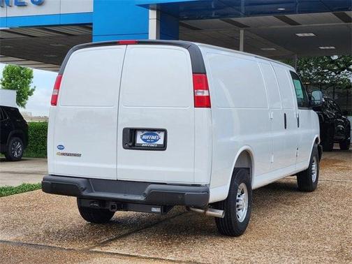 2025 Chevrolet Express 3500 Work Van
