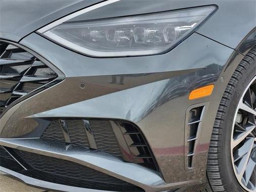 2022 Hyundai SONATA Limited