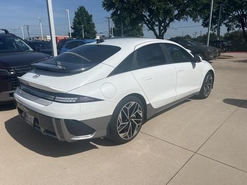 2024 Hyundai IONIQ 6 SEL
