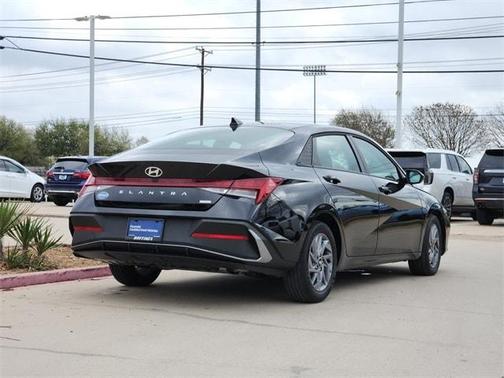 2025 Hyundai ELANTRA HEV Blue