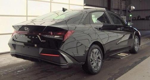 2025 Hyundai ELANTRA HEV Blue