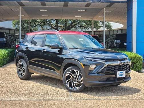 Mosaic Black Metallic 2026 Chevrolet Trailblazer RS