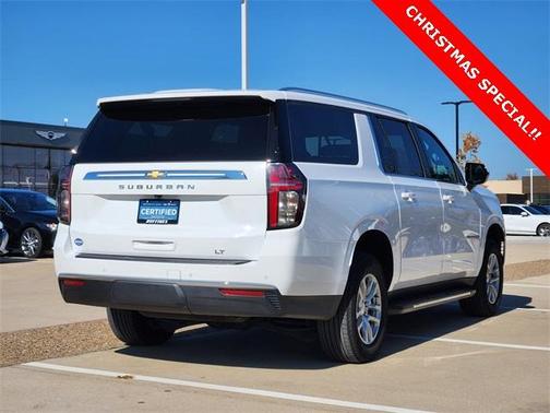 2024 Chevrolet Suburban LT