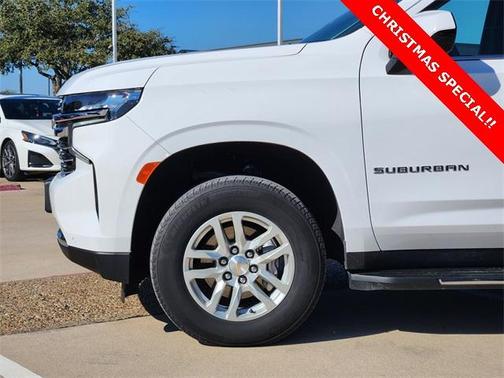 2024 Chevrolet Suburban LT