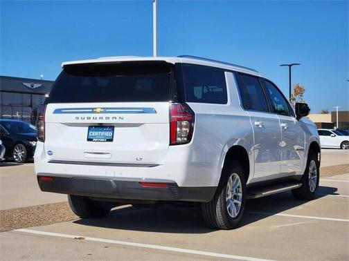 2024 Chevrolet Suburban LT