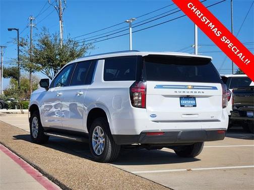 2024 Chevrolet Suburban LT