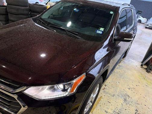 Black Cherry Metallic 2021 Chevrolet Traverse LT Leather