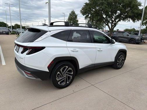 Pearl 2025 Hyundai TUCSON Hybrid Limited