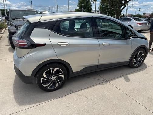 2023 Chevrolet Bolt EV 2LT
