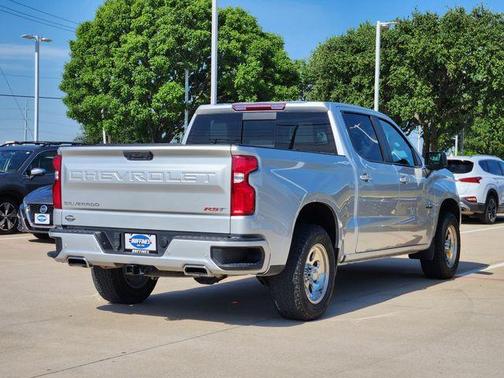 Silver Ice Metallic 2022 Chevrolet Silverado 1500 RST