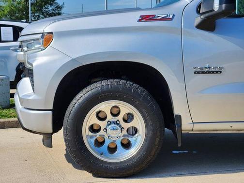Silver Ice Metallic 2022 Chevrolet Silverado 1500 RST