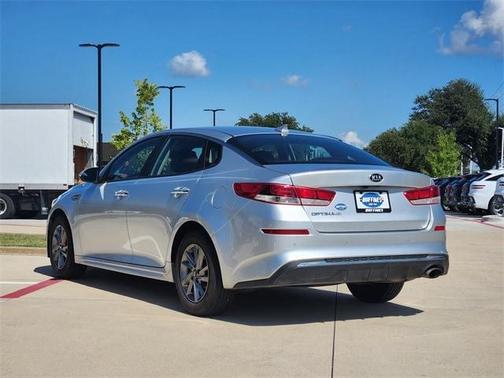 2019 Kia Optima LX