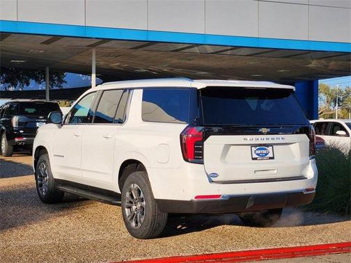 2026 Chevrolet Suburban LS