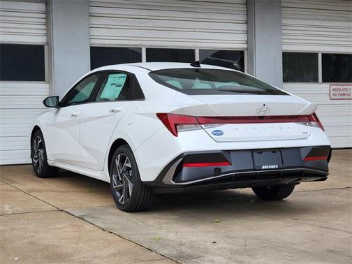 2025 Hyundai ELANTRA HEV Limited