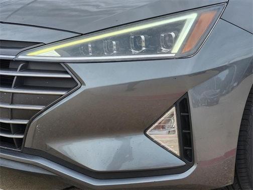 2020 Hyundai ELANTRA Limited