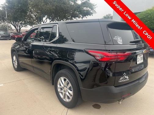 2023 Chevrolet Traverse LS