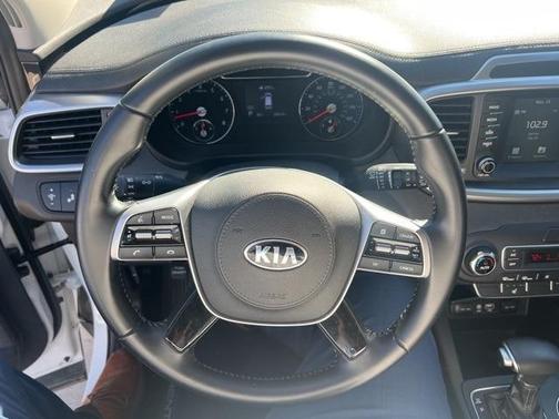 2019 Kia Sorento S