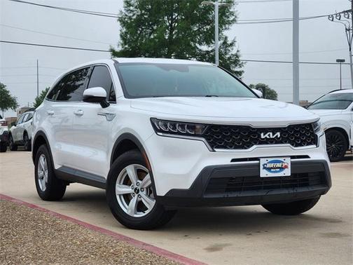 2022 Kia Sorento LX