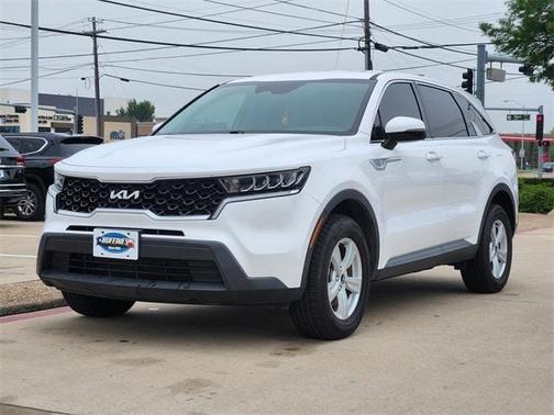 2022 Kia Sorento LX
