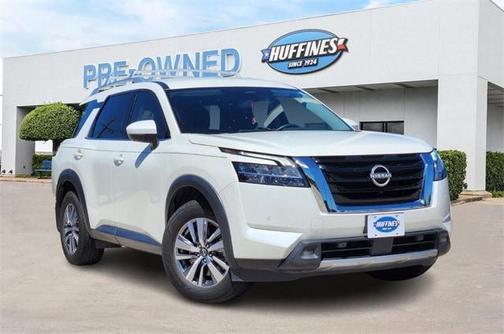 2022 Nissan Pathfinder SL