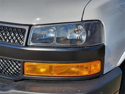 2024 Chevrolet Express 2500 Work Van