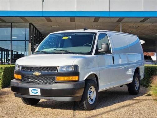 2024 Chevrolet Express 2500 Work Van
