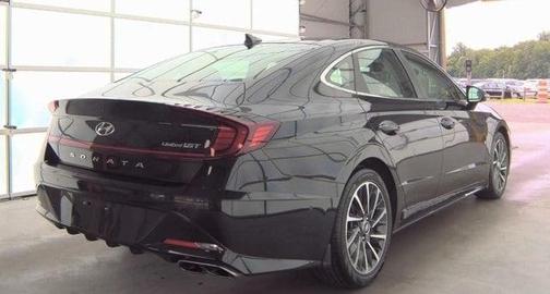 2022 Hyundai SONATA Limited