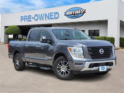 2021 Nissan Titan SV
