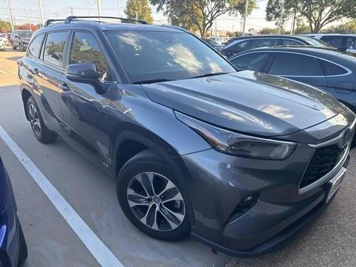 2024 Toyota Highlander Hybrid XLE