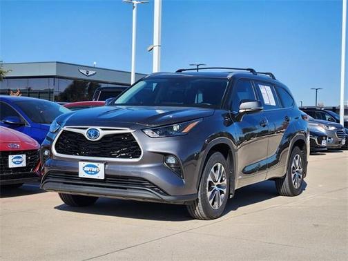 2024 Toyota Highlander Hybrid XLE