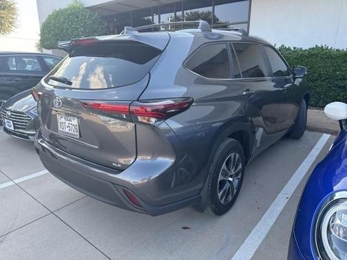 2024 Toyota Highlander Hybrid XLE