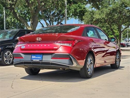 2024 Hyundai ELANTRA HEV Blue