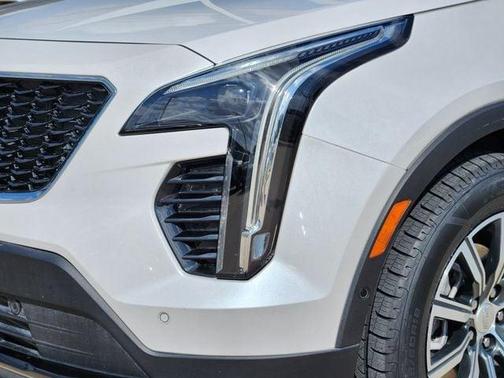 Crystal White Tri-Coat 2023 Cadillac XT4 Sport