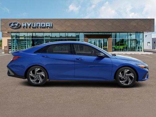 2025 Hyundai ELANTRA HEV SEL Sport