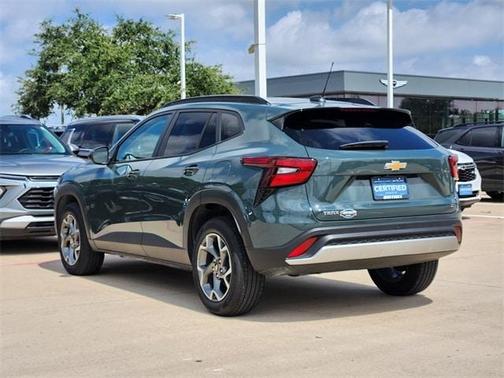 2025 Chevrolet Trax LT