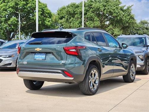 2025 Chevrolet Trax LT