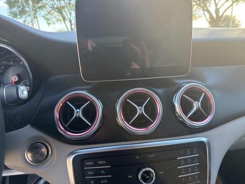 2018 Mercedes-Benz GLA 250 Base