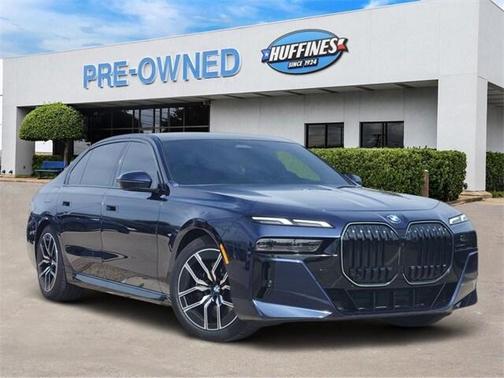 2025 BMW 740 i xDrive