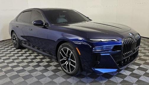 2025 BMW 740 i xDrive