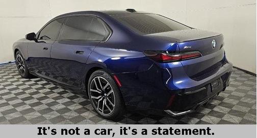 2025 BMW 740 i xDrive