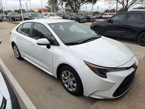 Super White 2021 Toyota Corolla LE