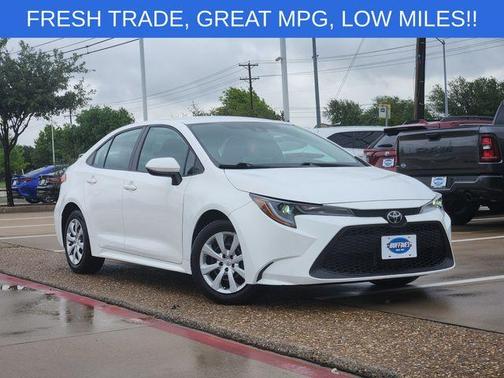 Super White 2021 Toyota Corolla LE