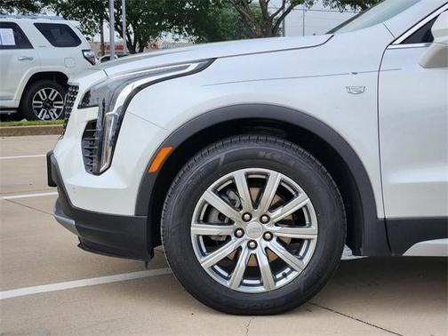 2021 Cadillac XT4 Premium Luxury