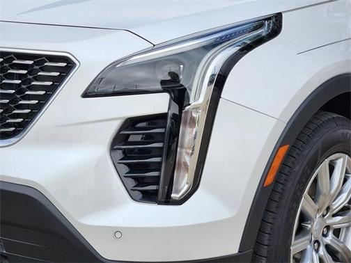 2021 Cadillac XT4 Premium Luxury