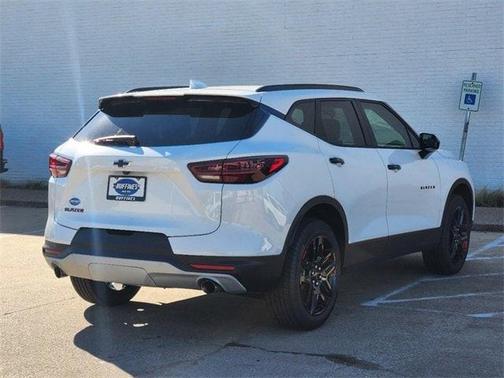 2025 Chevrolet Blazer LT